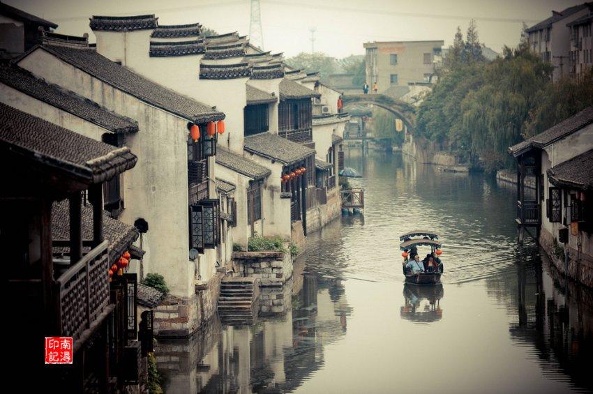 古典风格与现代元素的结合——家居装饰的新趋势